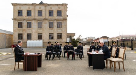Vilayət Eyvazov Lənkəranda vətəndaşları qəbul edib