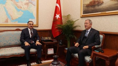 Azərbaycan səfiri Hulusi Akarla görüşüb