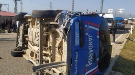 Türkiyədə hərbçilər qəzaya düşdü - Ölənlər var