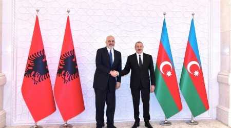 Prezident İlham Əliyevin Albaniyanın Baş naziri ilə təkbətək görüşü olub - YENILƏNİB
