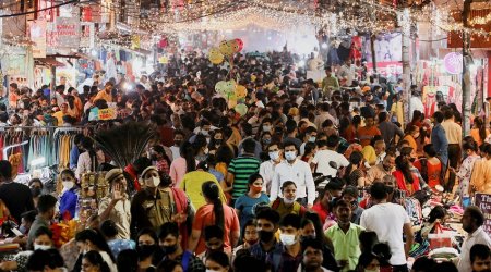 Nyu-Dehlidə nəqliyyat işçiləri tətil edirlər