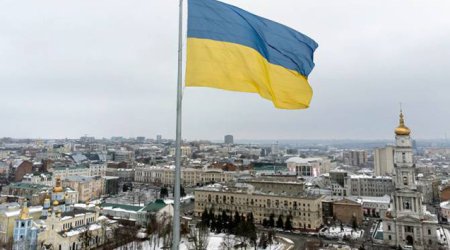 Zelenski hərbi vəziyyətin yenidən 30 gün uzadılmasını təklif edir