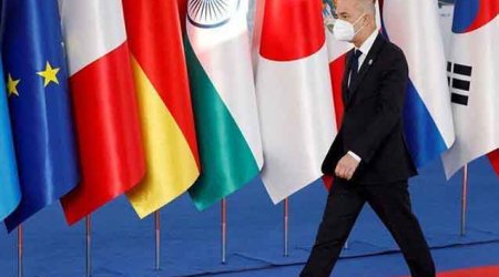 Nazirin çıxışı zamanı xarici rəsmilər zalı tərk etdi