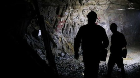 Rusiyada daş kömür şaxtasında partlayış olub, ölənlər var