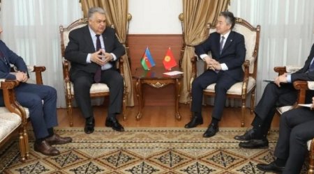 Qırğızıstanın XİN başçısı Azərbaycan səfiri ilə görüşdü