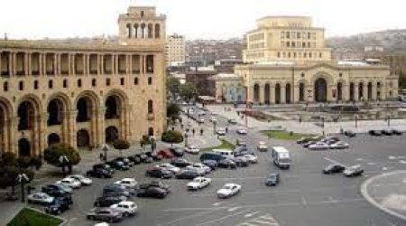 Yerevan polisi baş nazirin istefasını tələb edən 11 nəfəri saxlayıb