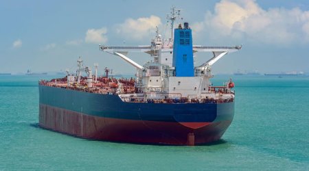 İşçilər Rusiya neftini daşıyan gəmini boşaltmaqdan imtina edirlər