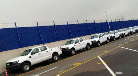 “Ford” Ukraynaya yardım məqsədilə pikap bağışladı