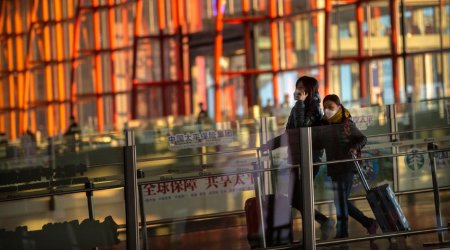Pekin və Honkonqda karantinlə bağlı məhdudiyyətlər yumşaldılıb