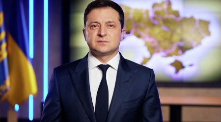 Zelenski döyüşlərdə fərqlənən azərbaycanlı hərbçiləri təltif edib