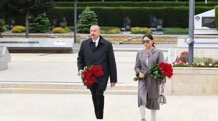 Prezident Həzi Aslanovun məzarını ziyarət etdi