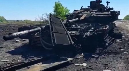 Rusiya tankı vuruldu- VİDEO