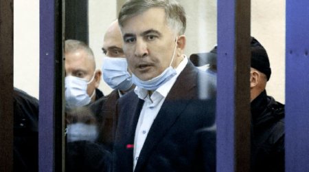 Saakaşvili klinikaya köçürülür