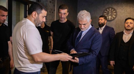 Tahir Gözəl Qurban Qurbanova məxsus idman mərkəzini ziyarət etdi
