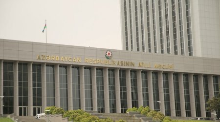 Milli Məclis Aparatında növbəti kadr islahatı aparılıb