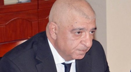 Yeni rektor kollektivə təqdim olundu