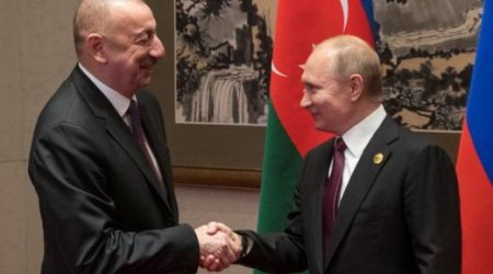 Putin və Əliyev Qarabağı müzakirə edib