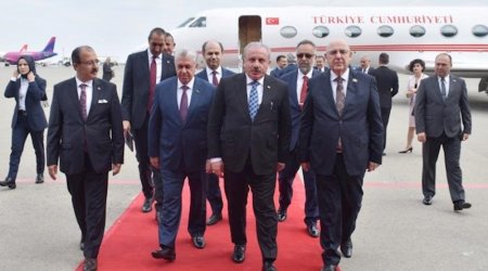 Mustafa Şentop Azərbaycana gəldi