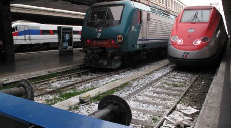 Zəlzələyə görə qatarların hərəkəti DAYANDIRILDI