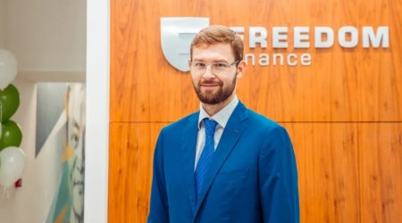 Milyarder Rusiya vətəndaşlığından imtina etdi