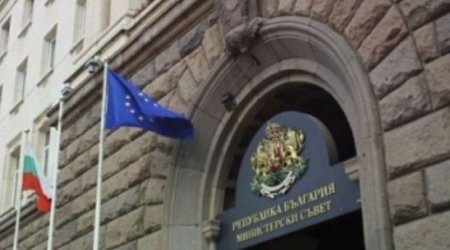 Bolqarıstanda böhran: nazirlər istefa verdilər