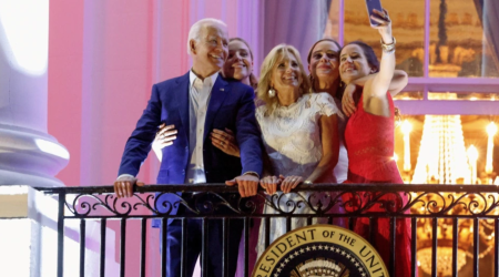 Baydenin həyat yoldaşı və qızına Rusiyadan qadağa