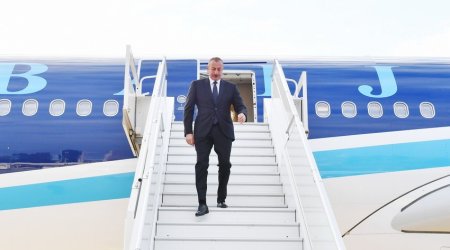 İlham Əliyev Türkmənistana getdi