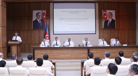 Baş prokuror müşavirə keçirdi