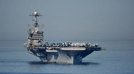 Aralıq dənizində güclü külək ABŞ-ın qırıcısını dənizə salıb