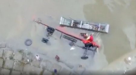 Hindistanda avtobus çaya düşdü - 13 nəfər öldü