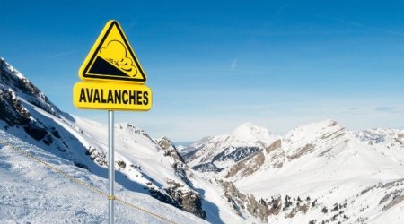 Alp dağlarında nəhəng çat əmələ gəldi - 11 alpinist həlak oldu