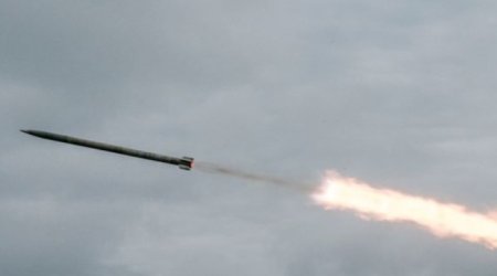 Ruslar yaşayış binasını hədəf aldılar