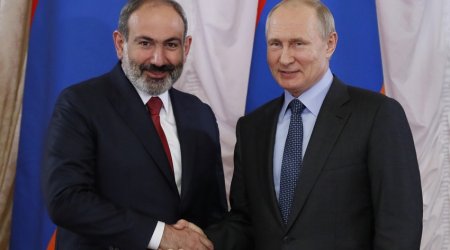 Putin, Pashinyan hold phone conversation