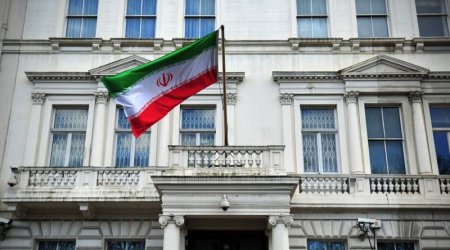 İran səfirliyi sərhəddə hərbi texnika yığmasına münasibət bildirib