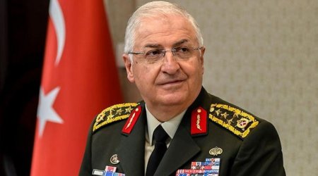 Türkiyədə Baş Qərargah rəisinin vəzifə müddəti uzadılıb