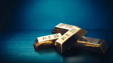 Gold prices fall