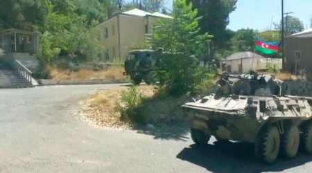 Azərbaycan Ordusunun bölmələri Laçın şəhərinə daxil olub - VİDEO