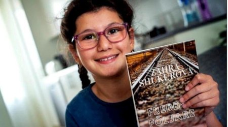 İsveçdə yaşayan 11 yaşlı azərbaycanlı kitab yazdı - FOTOLAR