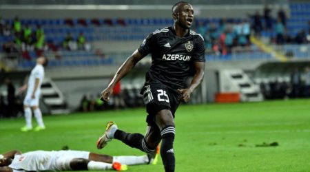 Vadji yeni klubunda debütə hazırlaşır