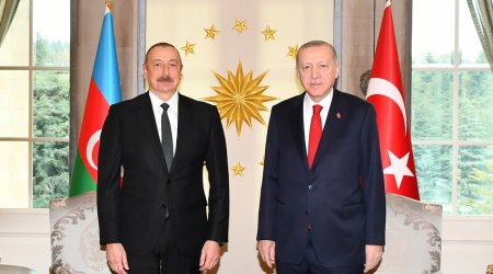 President of Azerbaijan congratulates his Turkish counterpart