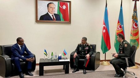 Ruandanın müdafiə naziri Azərbaycana gəlib