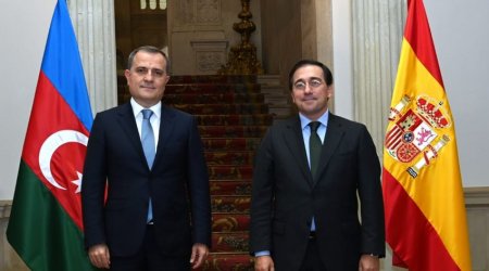Azərbaycan və İspaniya xarici işlər nazirlərinin görüşü başlayıb