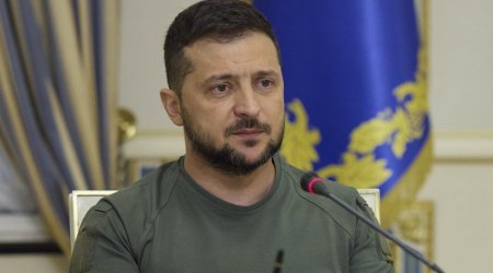 Zelenski 600-dən çox rus məmuru “qara siyahı”ya saldı