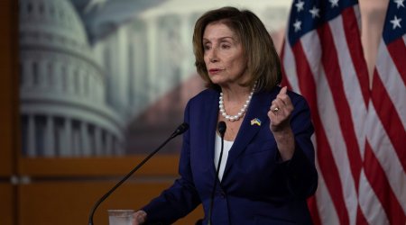 ABŞ Konqresi Pelosini istefaya getməyə çağırıb