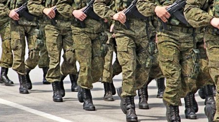 Ukraynada qadınlar könüllü hərbi qeydiyyata alına bilər