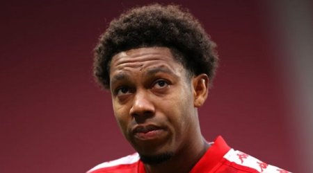 Niderlandlı futbolçu onkoloji xəstəliyə görə karyerasını dayandırıb