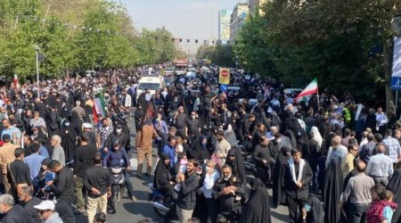 İranda hakimiyyətə dəstək aksiyaları keçirilib