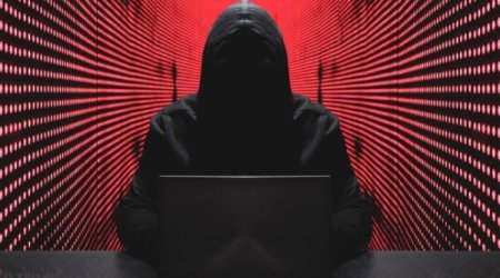 İran parlamentinin saytı dağıdıldı