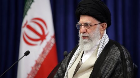 Əli Xameneyi komaya düşüb - İranlı jurnalist 