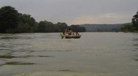 Hindistanda 8 nəfər çayda boğulub